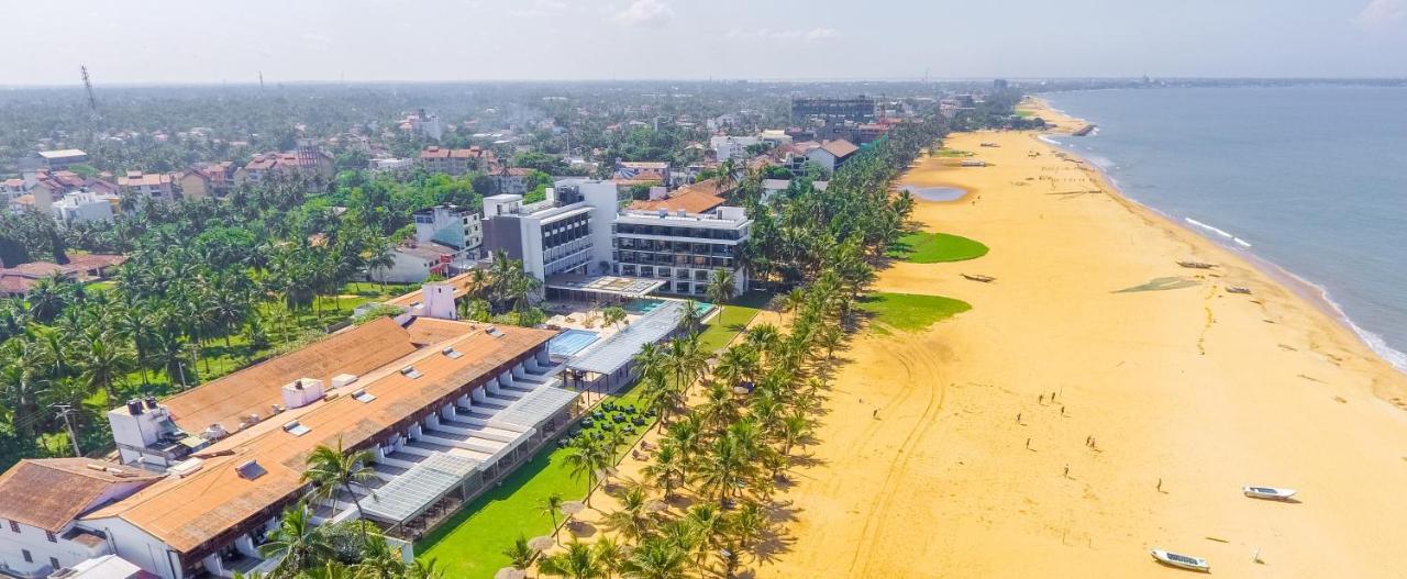 Goldi Sands Hotel Negombo Esterno foto