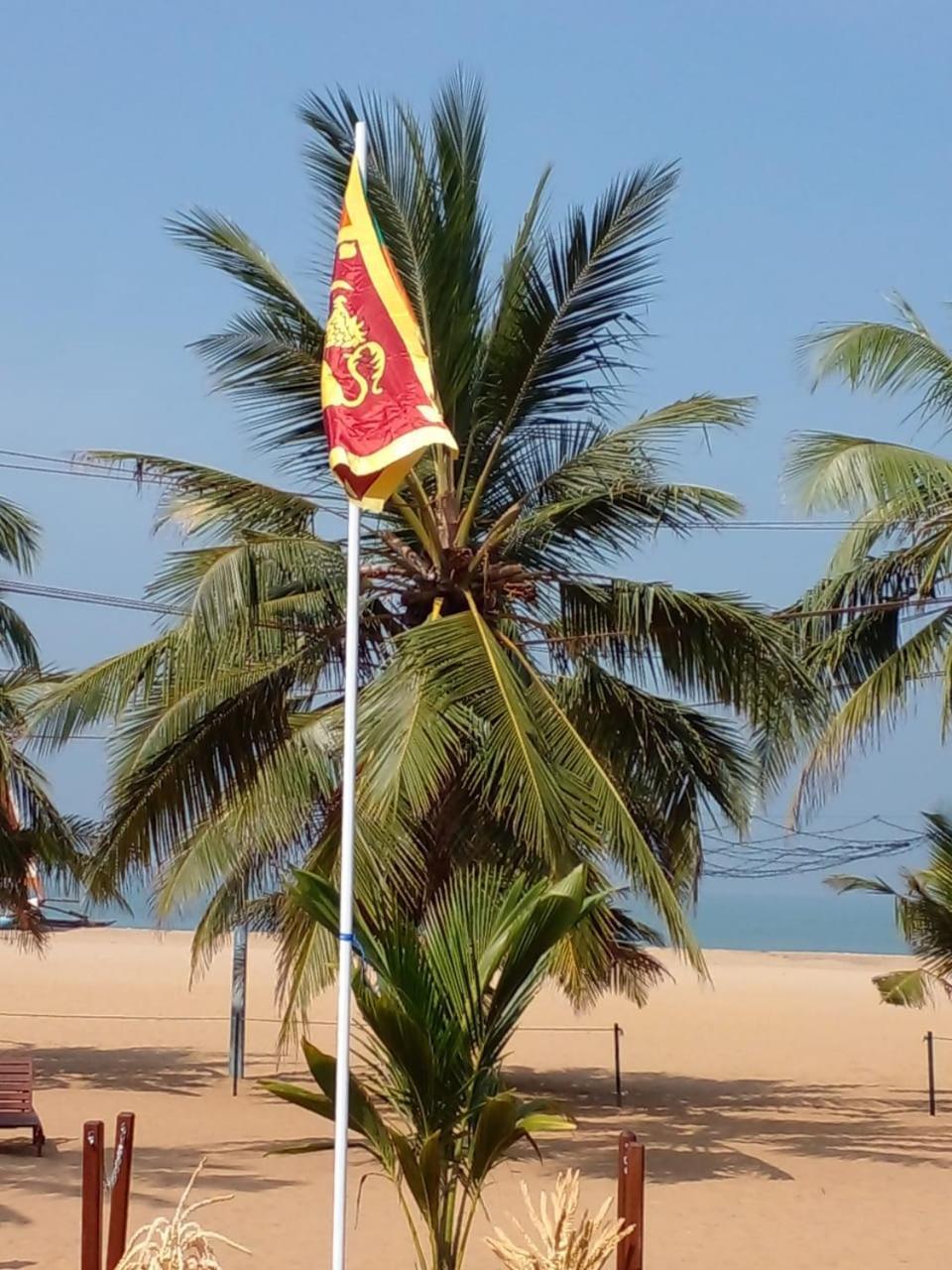 Goldi Sands Hotel Negombo Esterno foto