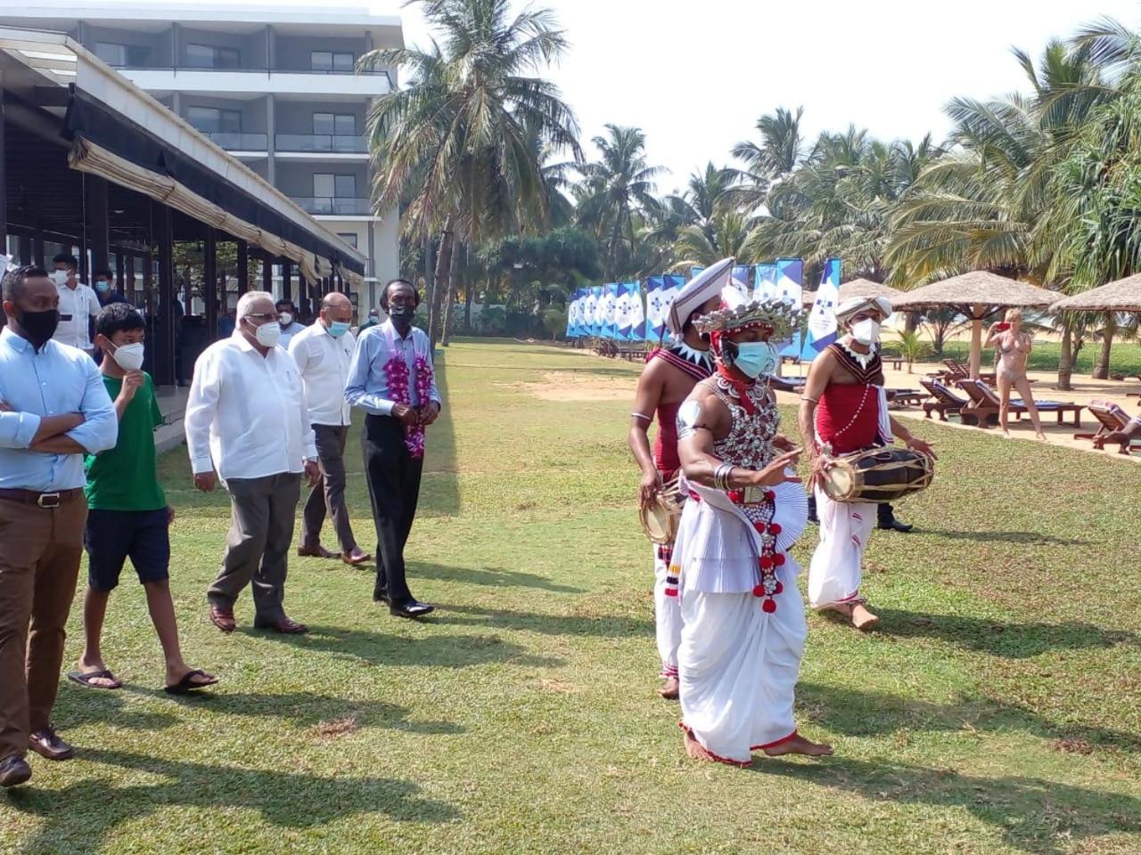 Goldi Sands Hotel Negombo Esterno foto